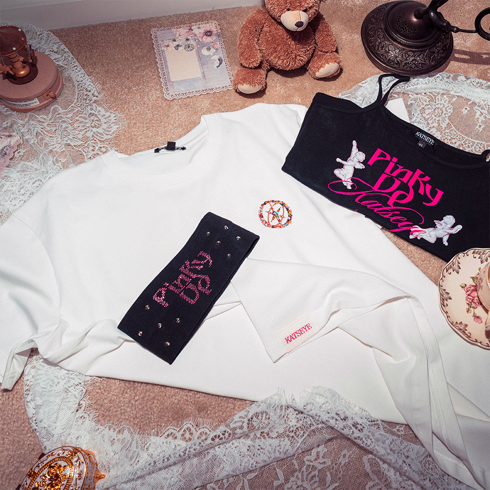 PINKY UP Headband Lifestyle Shot 2 